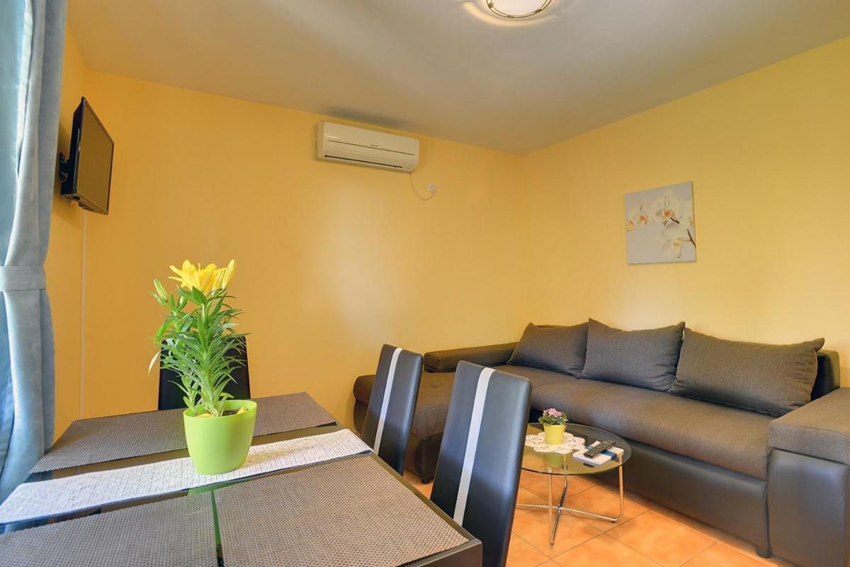 Apartments Puntica Ližnjan Dış mekan fotoğraf